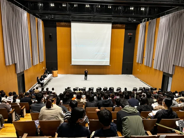 【中学校】入試説明会を実施しました（広島国際学院中学校）